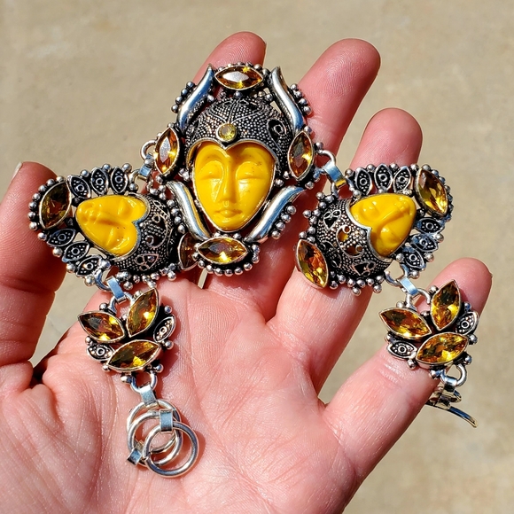 New Carved Yellow 3 Goddess Face Citrine 925 Silver Bracelet. - Picture 8 of 16